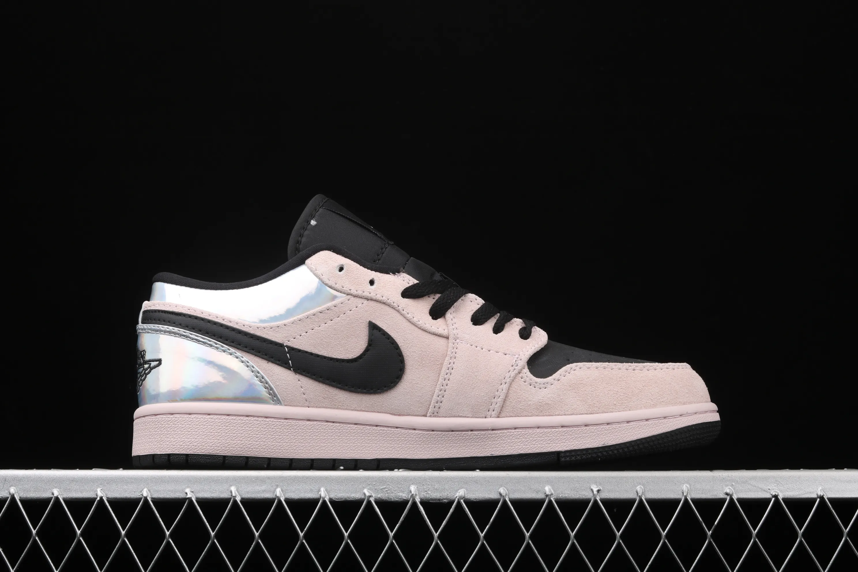 All categories Air Jordan Jordan series basketball shoes Air Jordan 1 Low Nike Air Jordan 1 Low "Fossil" AJ1 Joe 1 laser pink low-top basketball shoes CV3043-602